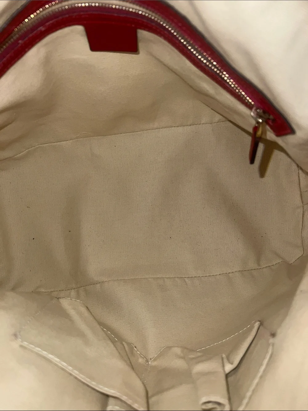 Gucci Beige GG Canvas Shoulder Bag with Red Leather Trim Dome satchel - Picture 7 of 16